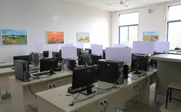 无人机驾驶员培训费用包含哪些.jpg 无人机驾驶员培训费用包含哪些.jpg