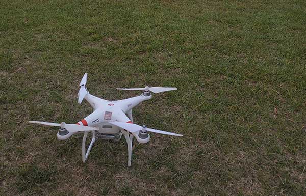 无人机驾驶员.jpg 无人机驾驶员.jpg